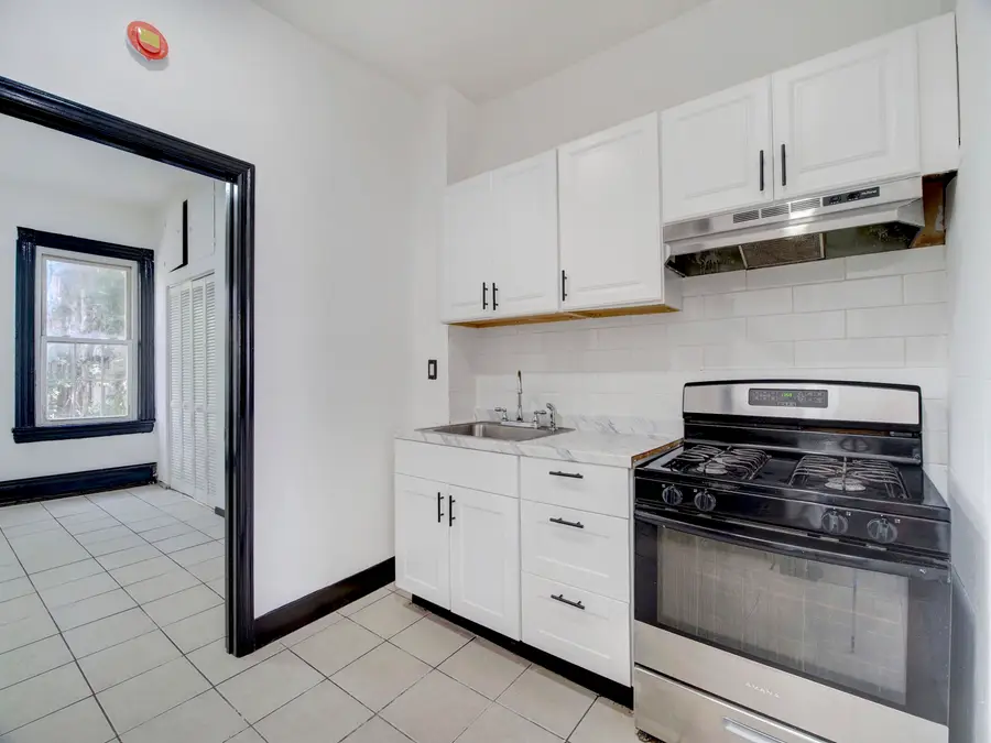 166 CATOR AVE, Jersey City, NJ 07305 - #3