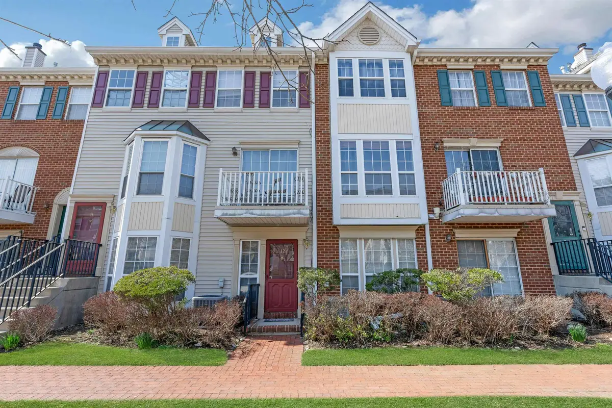 32 CEDAR ST, Jersey City, NJ 07305 - #1