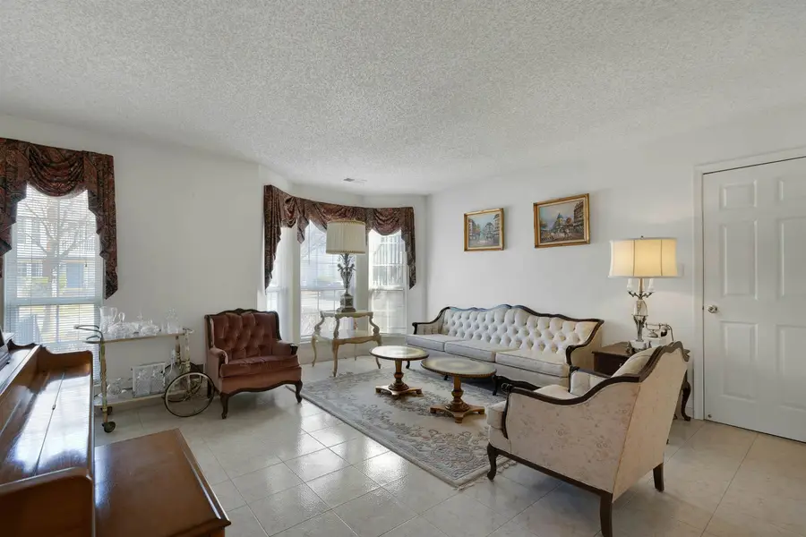 32 CEDAR ST, Jersey City, NJ 07305 - #3