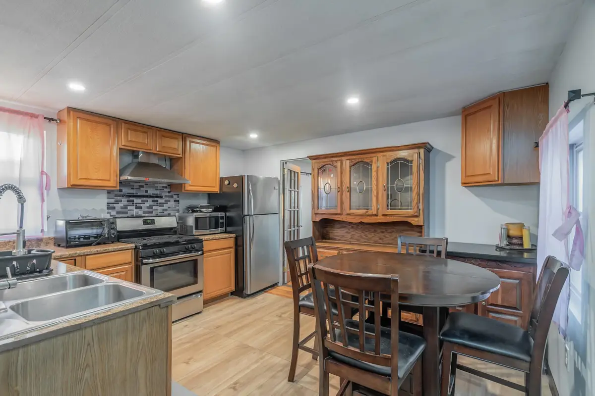 190 WEST 24TH ST, Bayonne, NJ 07002 - #1