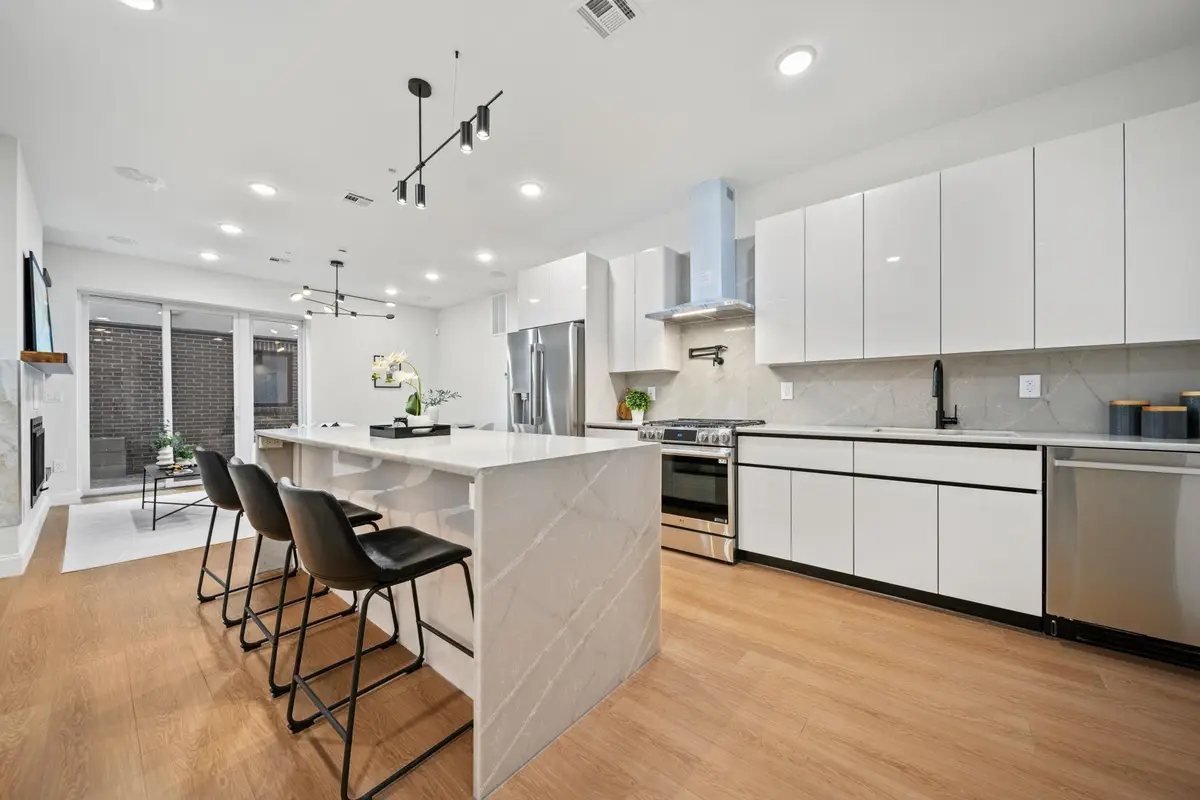 192 CAMBRIDGE AVE #1, Jersey City, NJ 07307 - #1