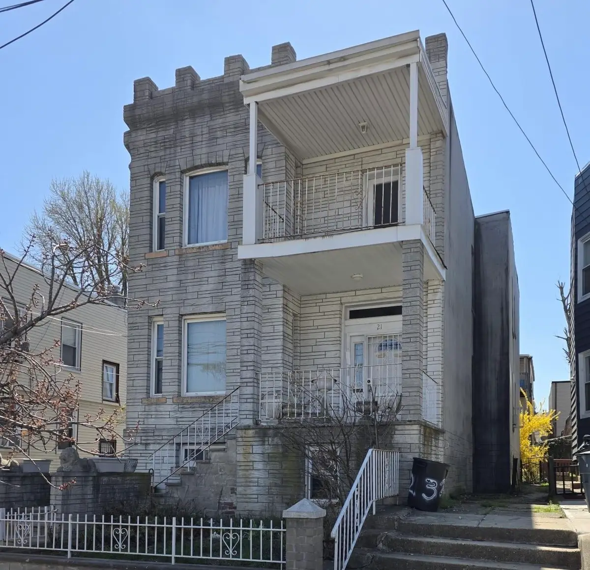 21 BAYVIEW AVE, Jersey City, NJ 07305 - #1