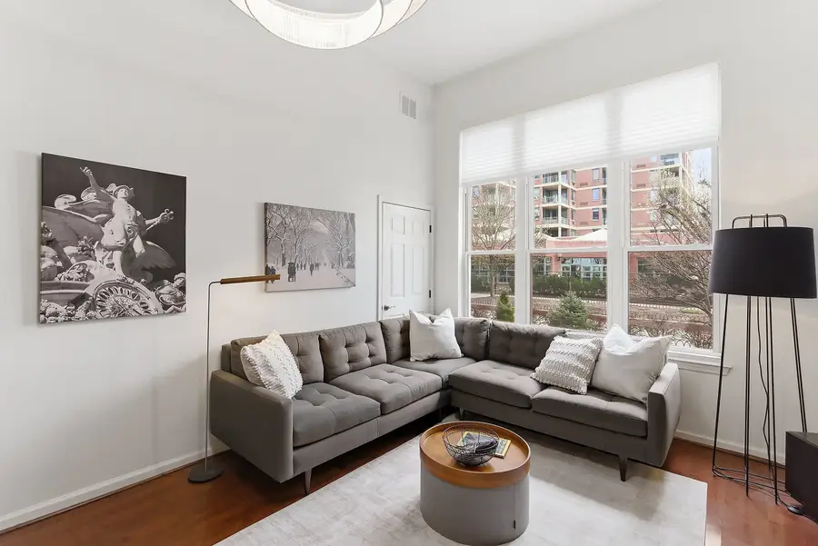 15 WARREN ST #109, Jersey City, NJ 07302 - #2