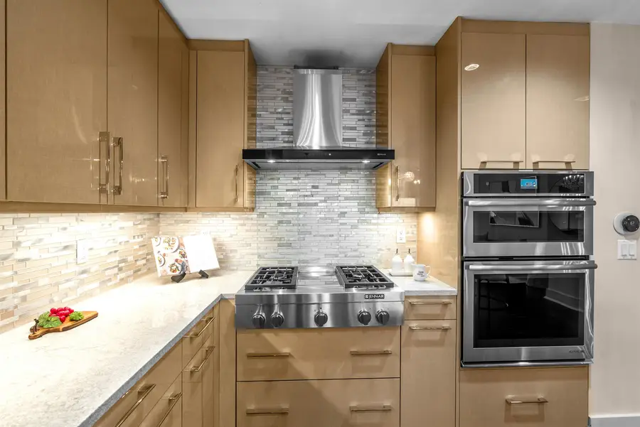 150 HENLEY PL #205, Weehawken, NJ 07086 - #3