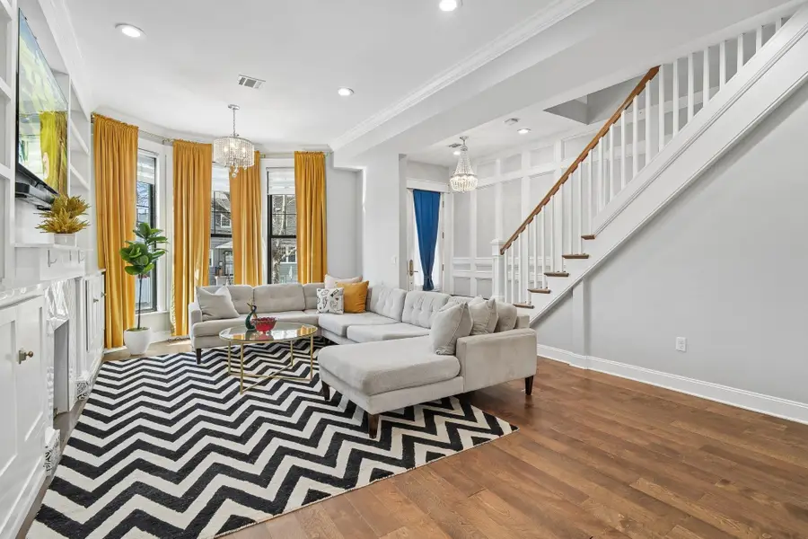 20 ELIZABETH ST, Jersey City, NJ 07306 - #2