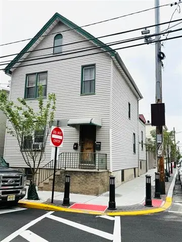 149 37TH ST, Union City, NJ 07087