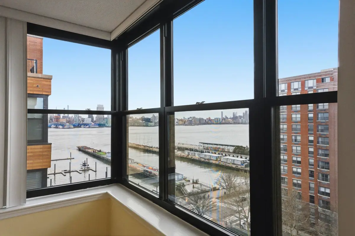 2 CONSTITUTION CT #1008, Hoboken, NJ 07030 - #1