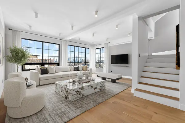 31 BAYVIEW AVE #2, JC, Bergen-Lafayett, NJ 07305