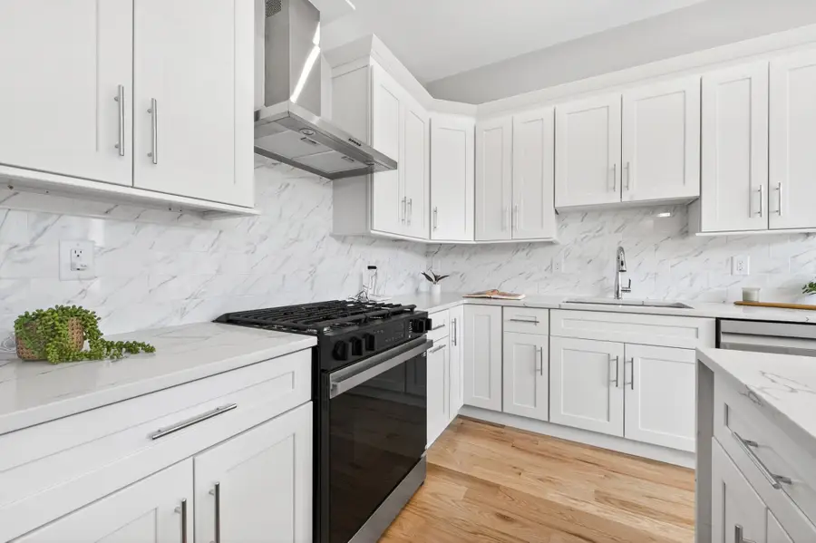 126 DE KALB AVE, Jersey City, NJ 07306 - #3