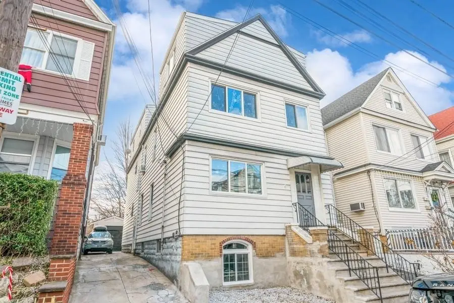 158 WEST 8TH ST, Bayonne, NJ 07002 - #1