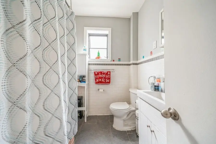 158 WEST 8TH ST, Bayonne, NJ 07002 - #2