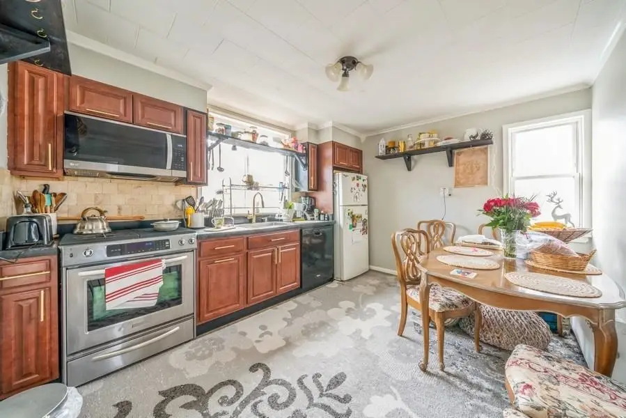 158 WEST 8TH ST, Bayonne, NJ 07002 - #3