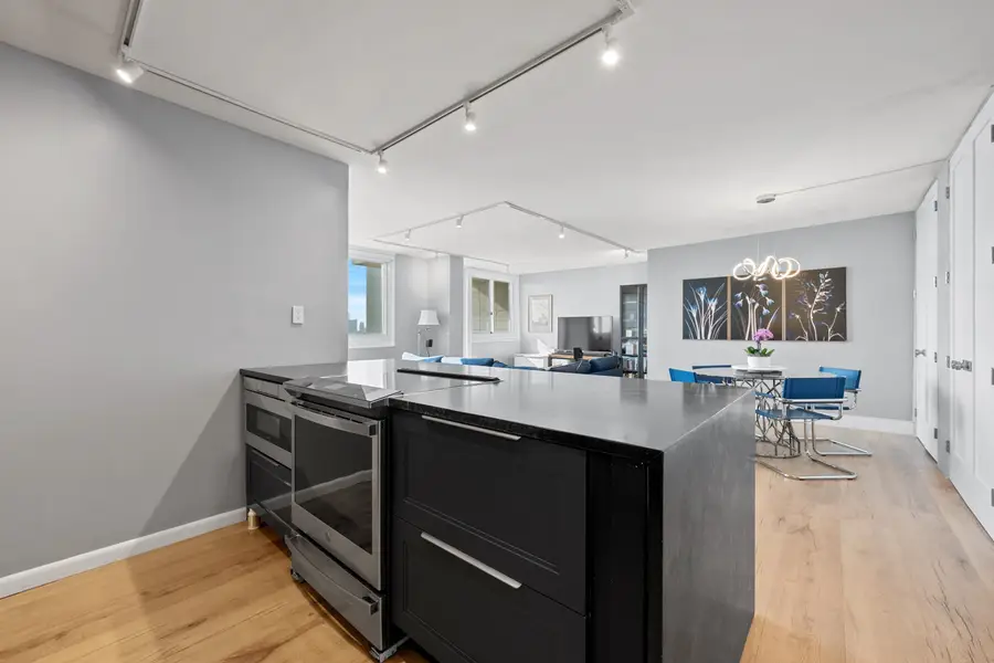 100 MANHATTAN AVE #1207, Union City, NJ 07087 - #3