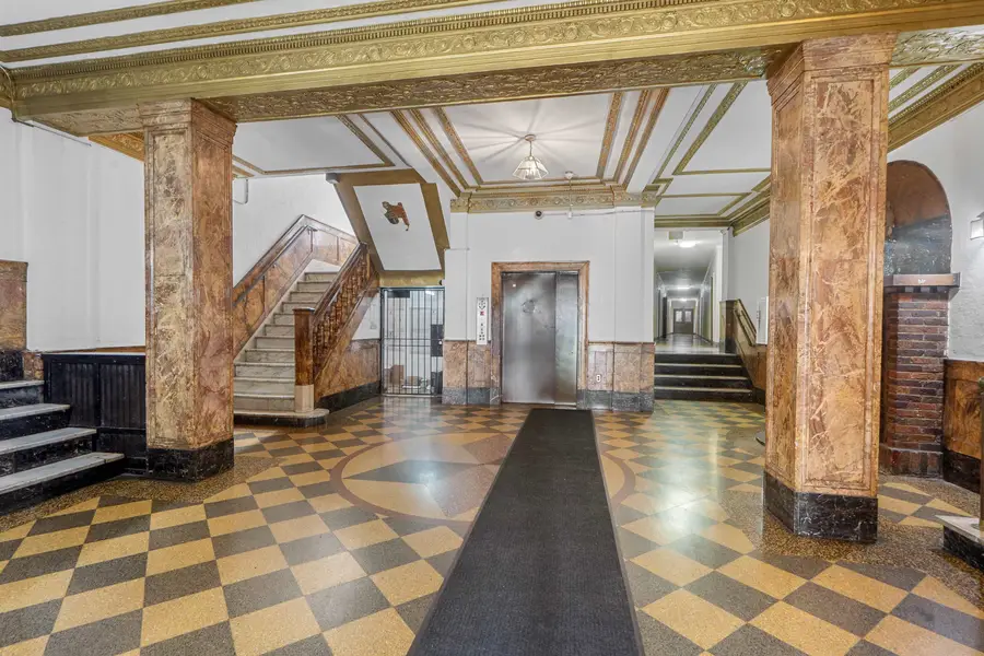 821 BERGEN AVE #B5, Jersey City, NJ 07306 - #2