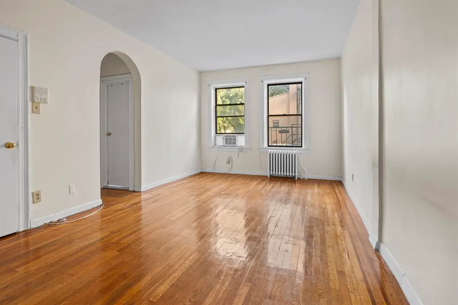821 BERGEN AVE #B5, Jersey City, NJ 07306 - #3