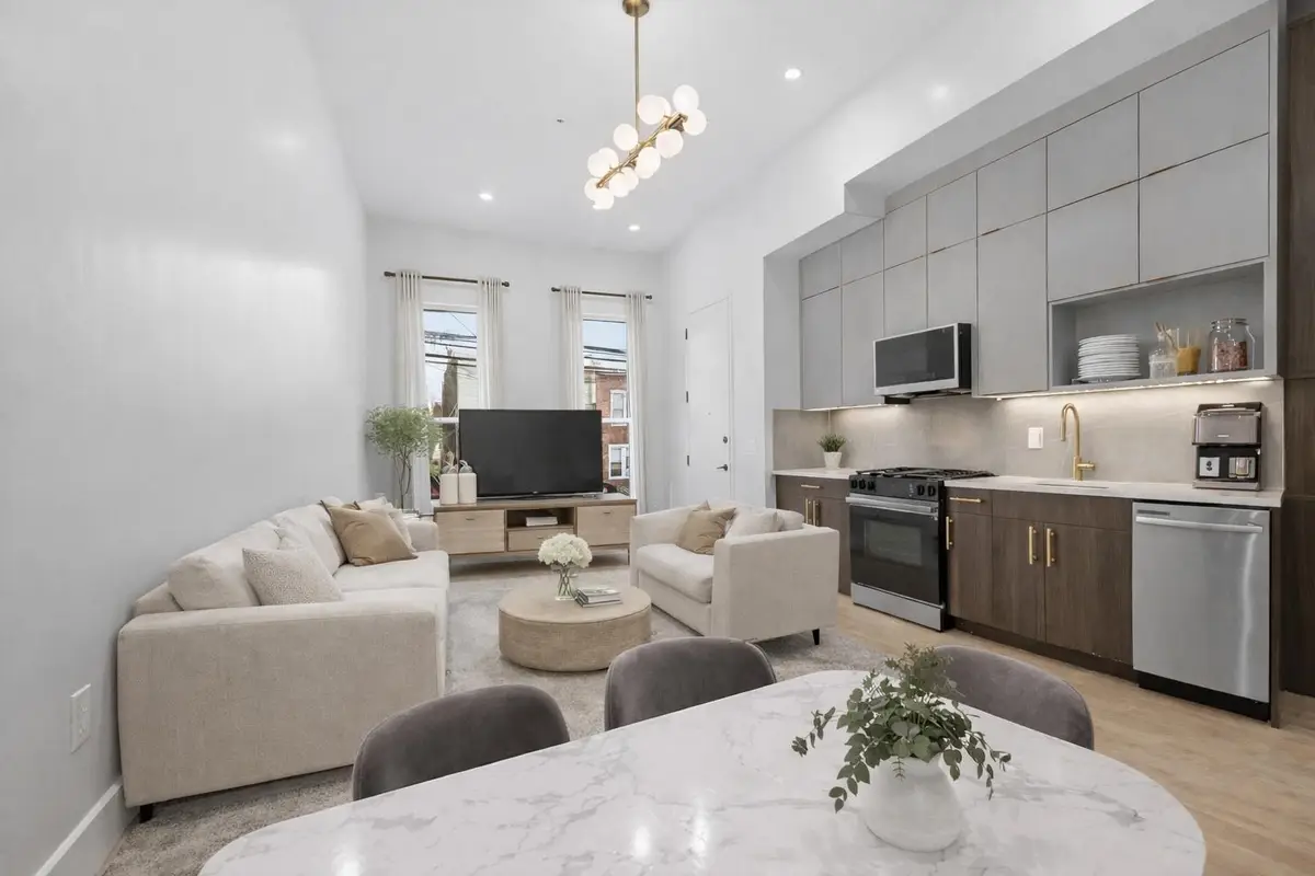 20 STORMS AVE #2, Jersey City, NJ 07306 - #1