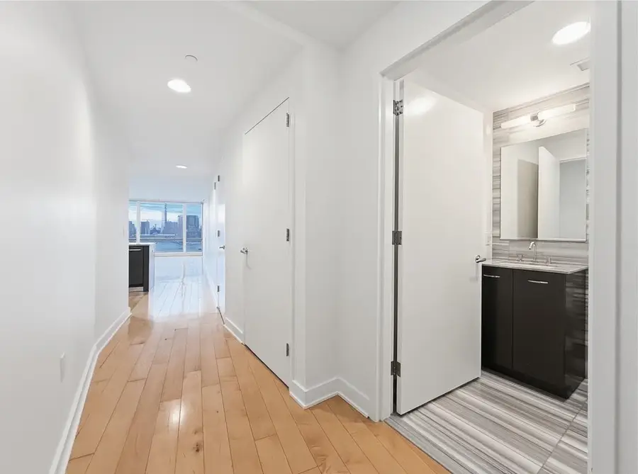 2 2ND ST #2104, Jersey City, NJ 07302 - #2