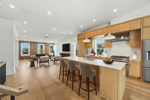 647 JERSEY AVE #PH, JC, Downtown, NJ 07302