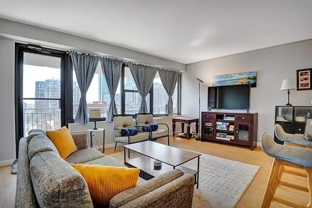 135 MONTGOMERY ST #8E, Jersey City, NJ 07302 - #1