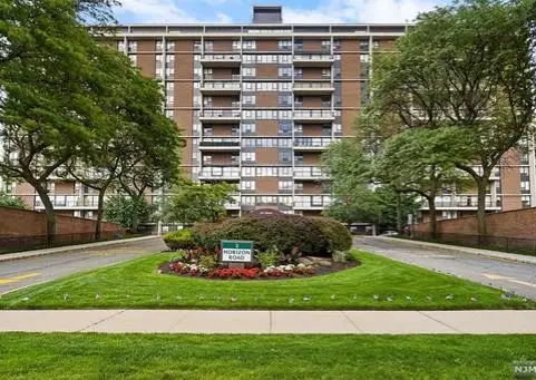 2 HORIZON RD #1423, Fort Lee, NJ 07024 - #1