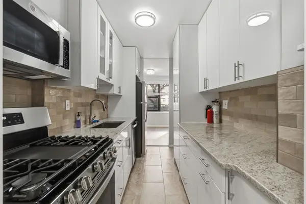 225 ST PAULS AVE #2F, JC, Journal Square, NJ 07306