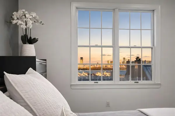 206 SHEARWATER CT WEST #74, JC, Greenville, NJ 07305