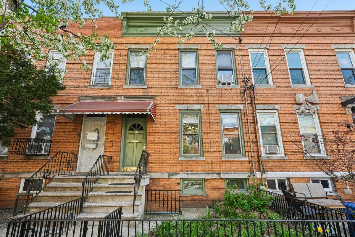 389 WOODLAWN AVE, Jersey City, NJ 07305 - #1