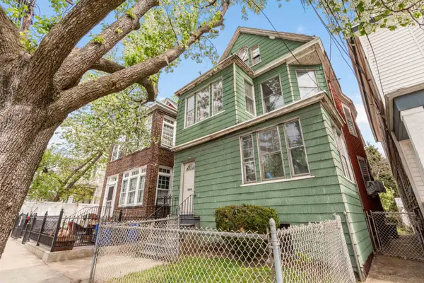 26 WINFIELD AVE, JC, Greenville, NJ 07305