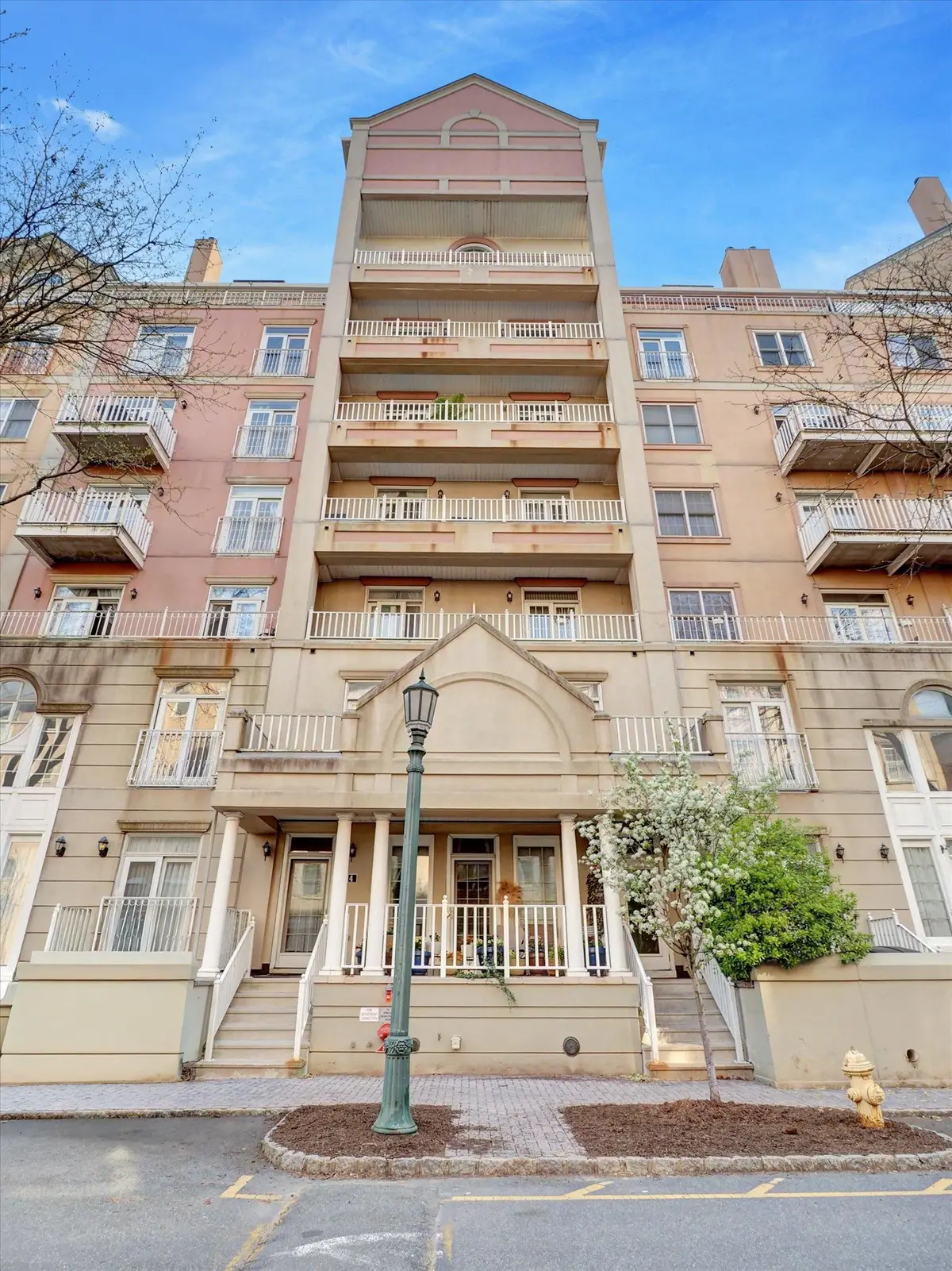 208 SHEARWATER CT WEST #45, Jersey City, NJ 07305 - #1