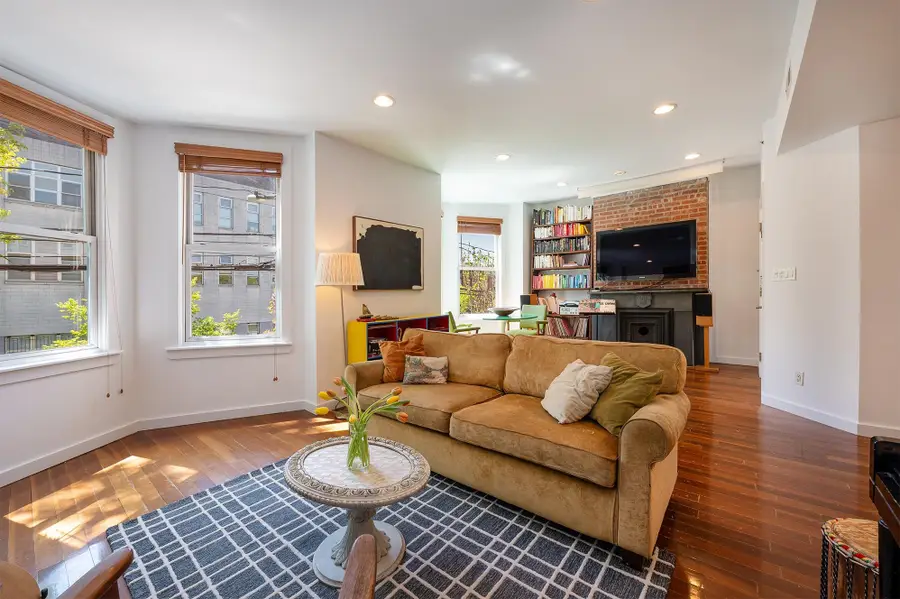 126 BRIGHT ST #201, Jersey City, NJ 07302 - #2