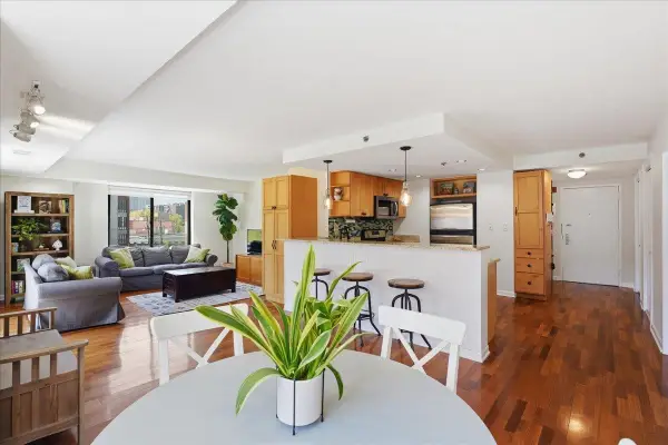 700 1ST ST #3H, Hoboken, NJ 07030