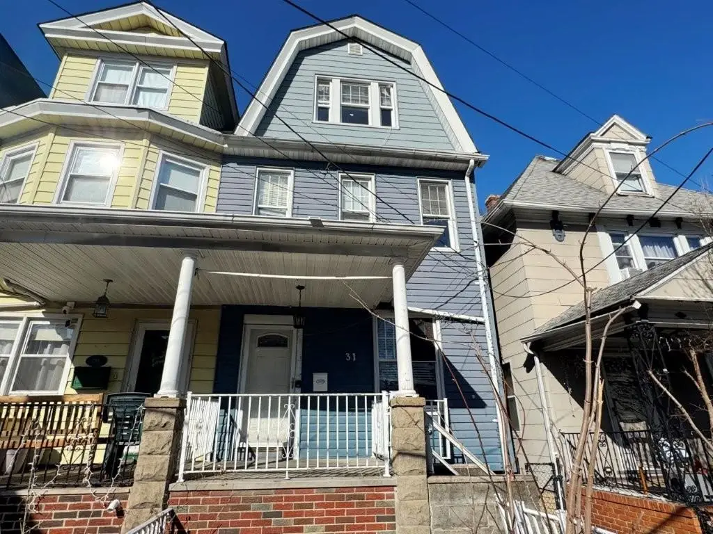 31 34TH ST, Bayonne, NJ 07002 - #1