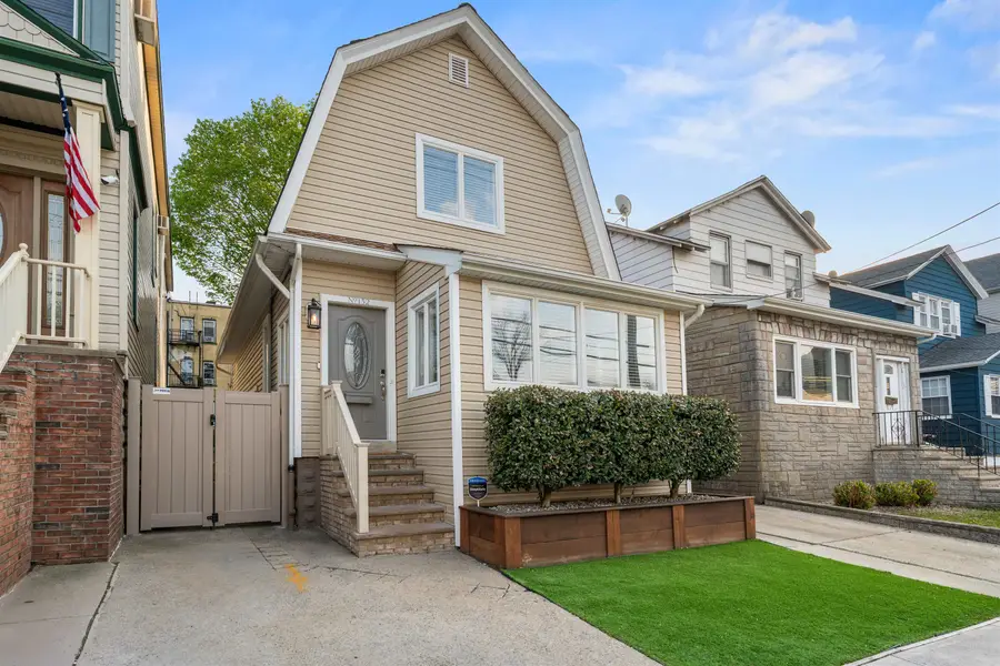 132 WEST 55TH ST, Bayonne, NJ 07002 - #2