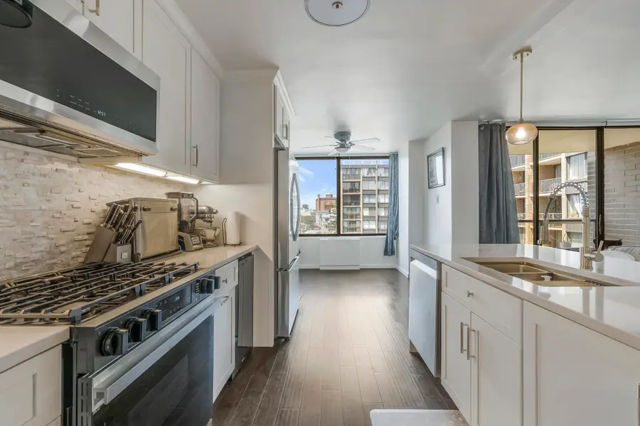 9060 PALISADE AVE #710, North Bergen, NJ 07047 - #2