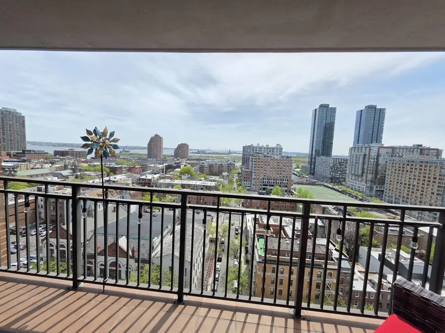 135 MONTGOMERY ST #18E, Jersey City, NJ 07302 - #3
