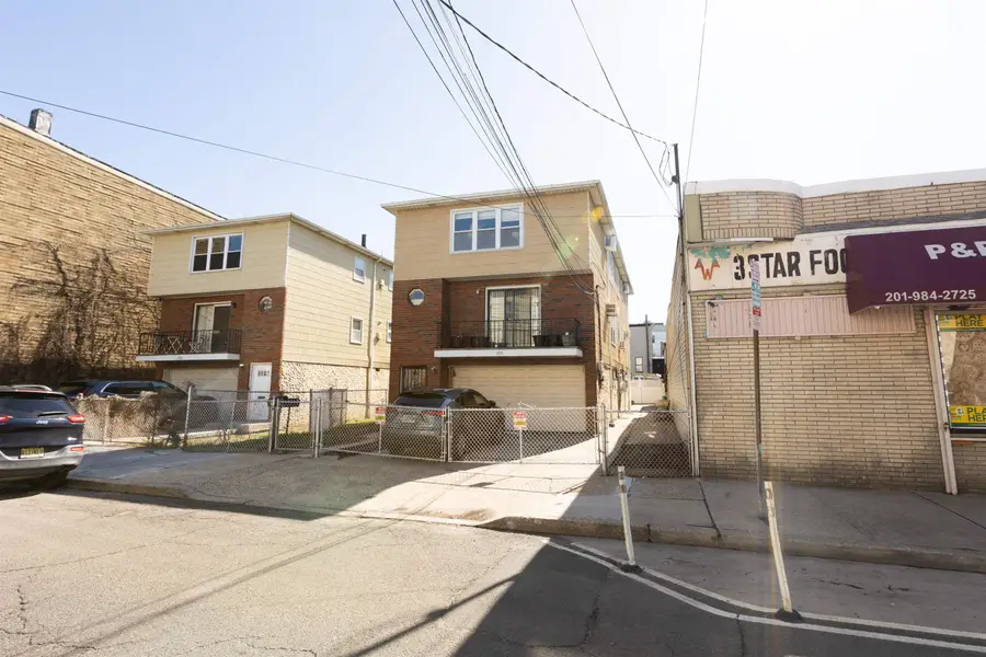 226 WEBSTER AVE, Jersey City, NJ 07307 - #2