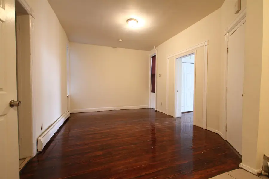 17 BERGEN AVE, Jersey City, NJ 07305 - #2