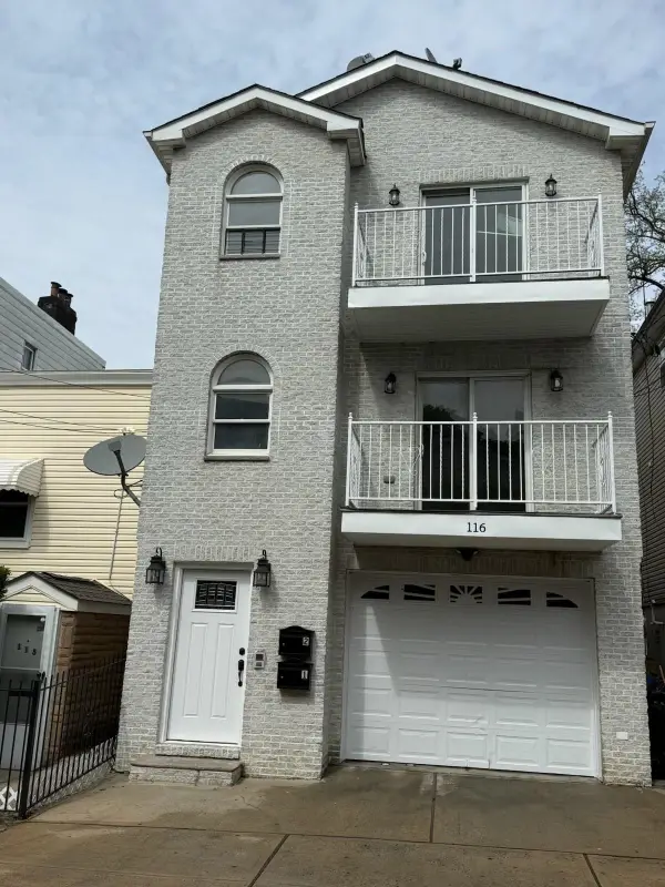 166 ARMSTRONG AVE, JC, Greenville, NJ 07305