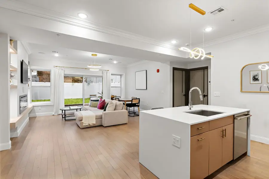 414 NEW YORK AVE #A, Jersey City, NJ 07307 - #2