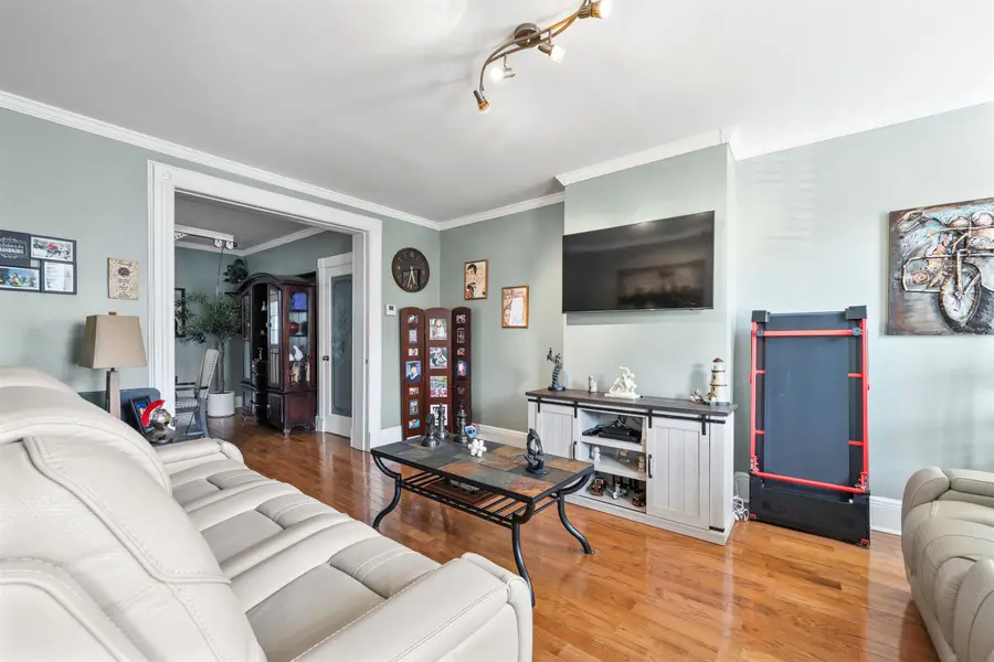 41 EAST 35TH ST, Bayonne, NJ 07002 - #3