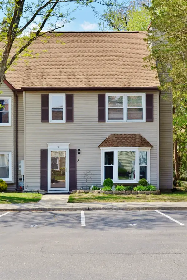 8 COLONIAL CT, JACKSON TOWNSHIP, NJ 08527