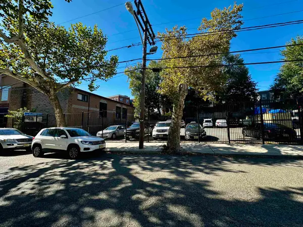33 PRESCOTT ST, JC, Bergen-Lafayett, NJ 07304