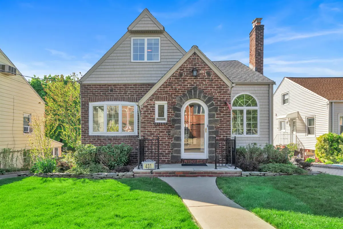 431 VAN RENSSALAER, Ridgefield, NJ 07657 - #1