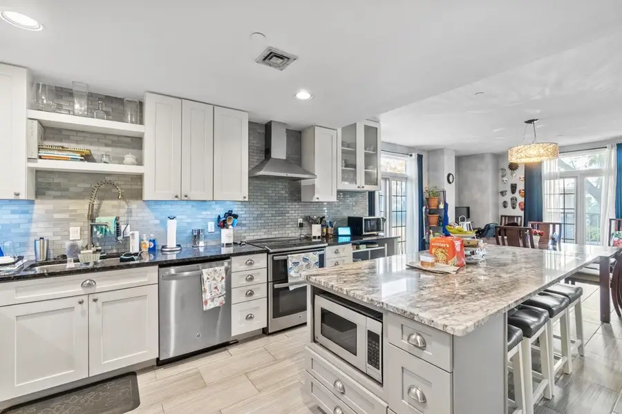 206 SHEARWATER CT WEST #11, Jersey City, NJ 07305 - #3