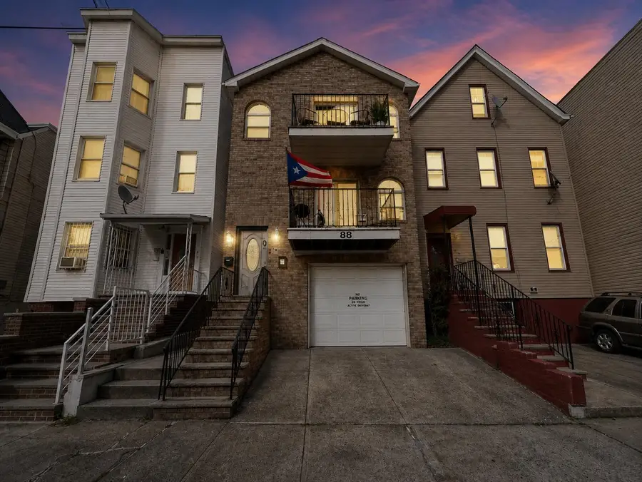 88 BROWN PL, Jersey City, NJ 07305 - #2