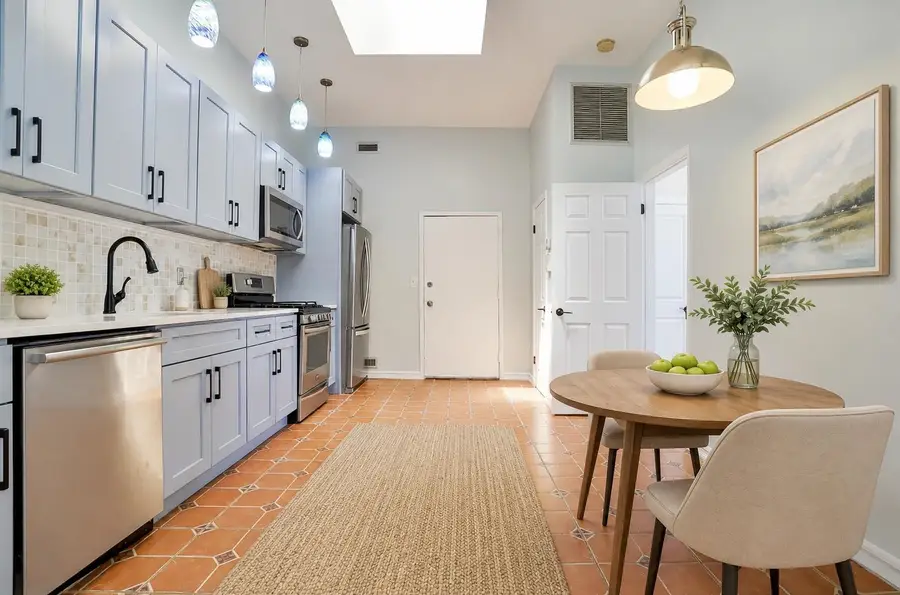 118 LEONARD ST #4, Jersey City, NJ 07307 - #3
