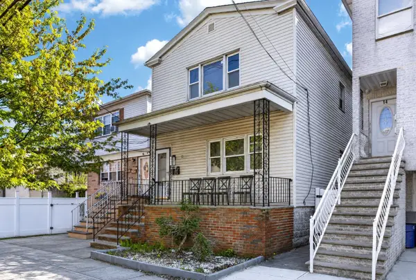 12 WEST 10TH ST, Bayonne, NJ 07002