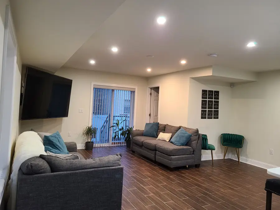 19 TERHUNE AVE, Jersey City, NJ 07305 - #3
