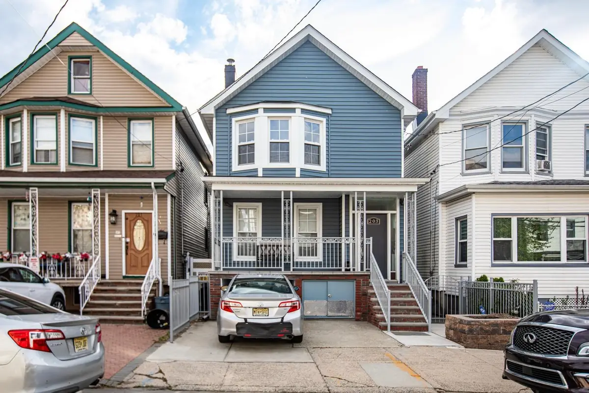 203 PEARSALL AVE, Jersey City, NJ 07305 - #1