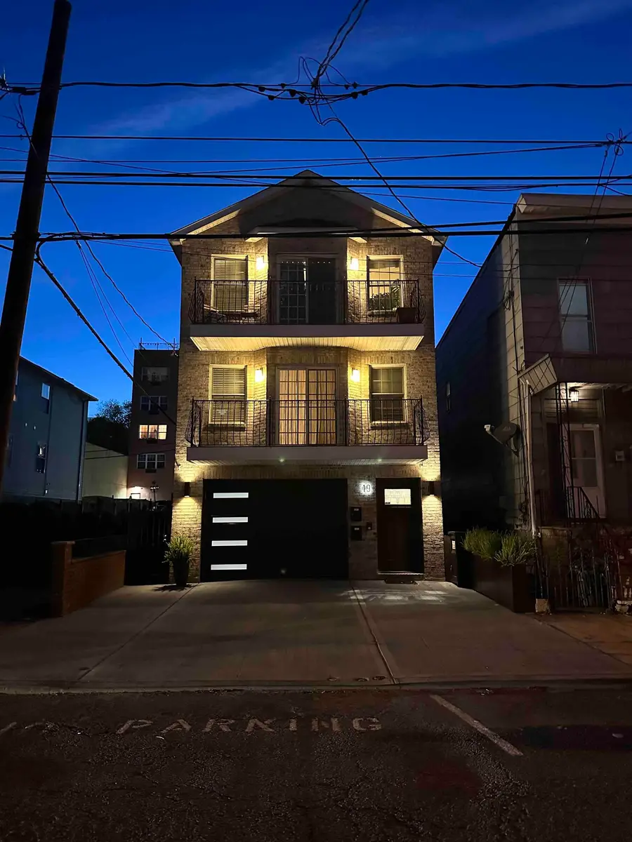 19 CAMBRIDGE AVE, Jersey City, NJ 07307 - #2